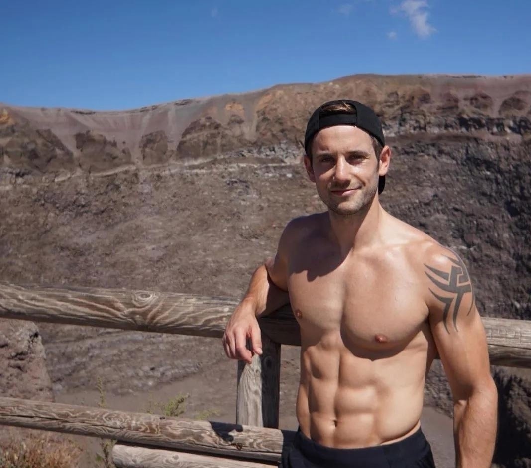 艾力克斯|英国健身男模,胸肌结实饱满腹肌迷人,一身腱子肉尽显男性魅力