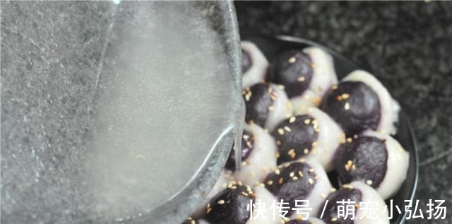 早餐新做法,20分钟就上桌,松软香甜,比馒头花卷好吃一百倍!