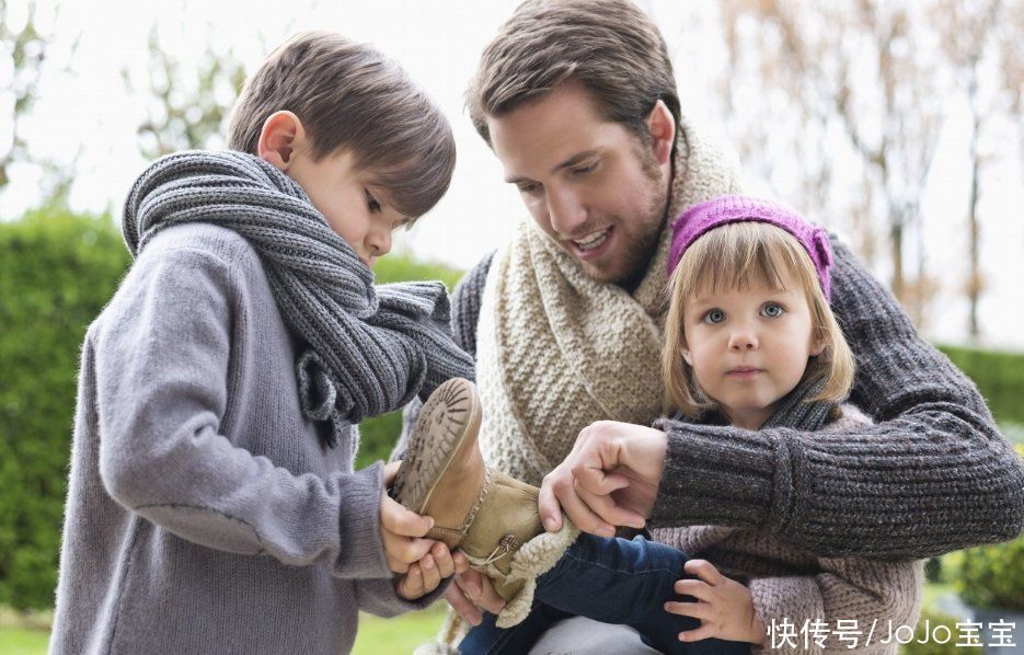 天气再冷,也别给孩子穿保暖内衣,冬季穿衣要注意两个原则