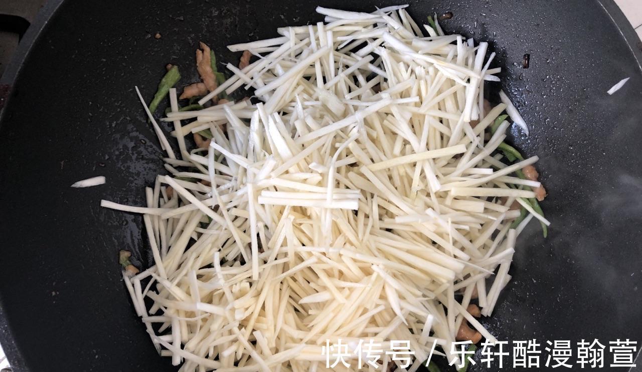 茭白|这菜南方人天天吃，北方人没见过，清甜爽口，解油腻，别不懂吃