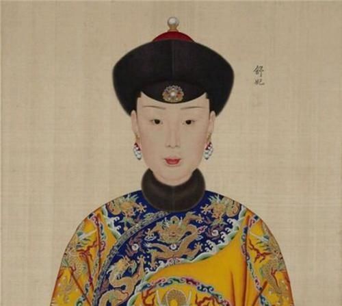 乾隆|意大利画家郎世宁，曾给乾隆8位皇妃画了像，你认为哪个最漂亮