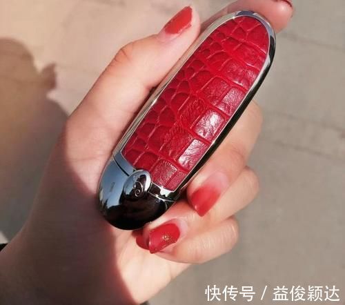 经典|你的第一只大牌口红是哪个?除了999,90后更喜欢405,不愧是经典