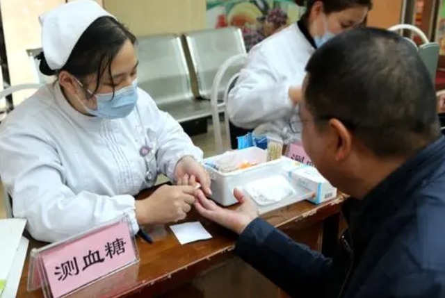 升血糖|糖尿病人“吃西瓜”，到底是升血糖还是降血糖今天就告诉你答案