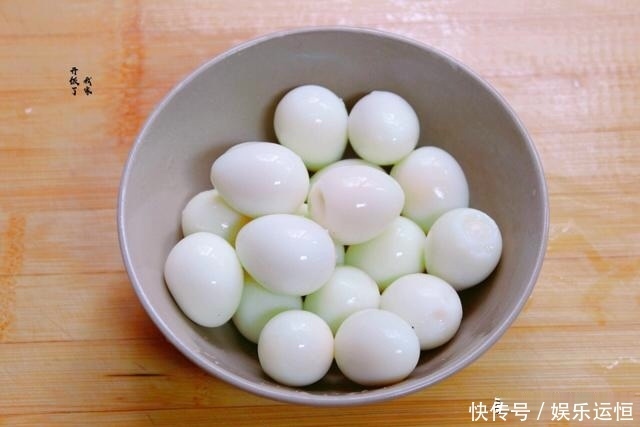 年夜饭的压轴菜来了,寓意招财进宝,肥而不腻,绝对撑得住场面