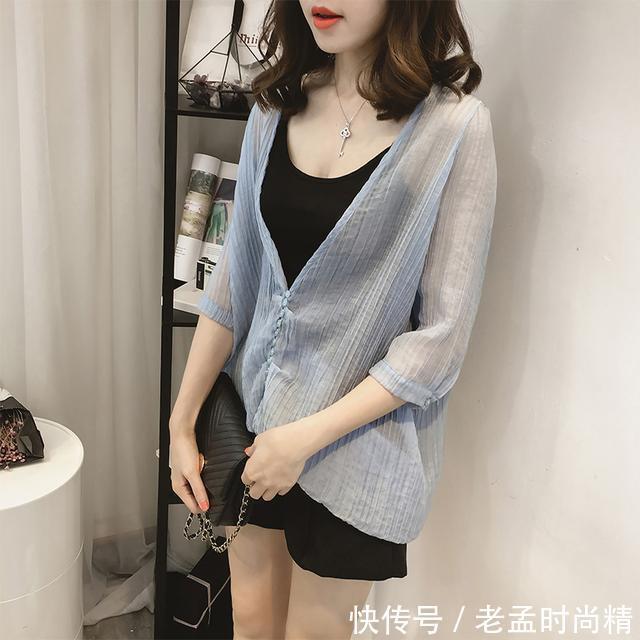 半身裙|一件简约的衬衫,胜过一柜的色彩斑斓