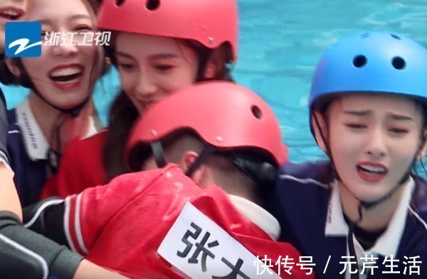 张大大一拳击倒祖儿,在蔡徐坤的眼睛里,我看到了两个字鄙视