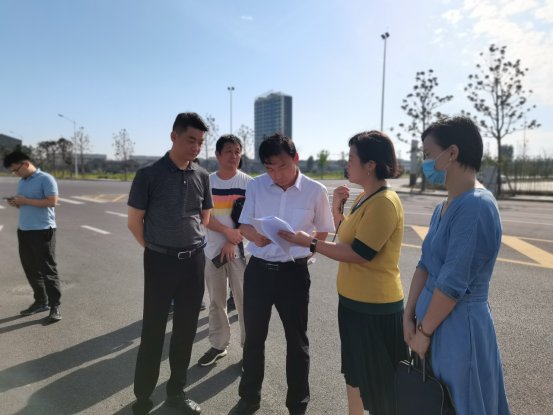 地块|张鑫豪调研重点项目建设