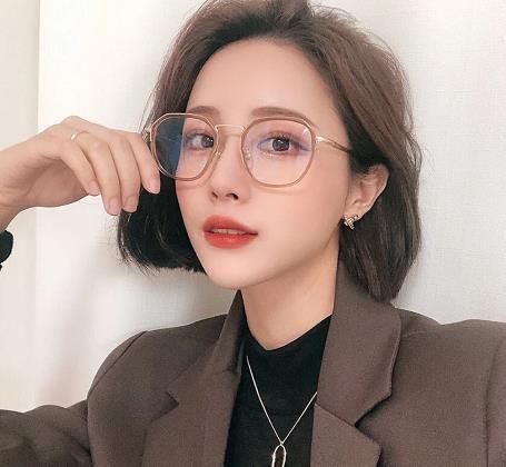 2021年非常盛行短发：日系短发非常受迎接，齐肩短发让你回到18岁！