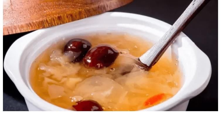 银耳粥|20年糖水店老板，公开自己的秘诀，多加这1步，银耳15分钟就出胶