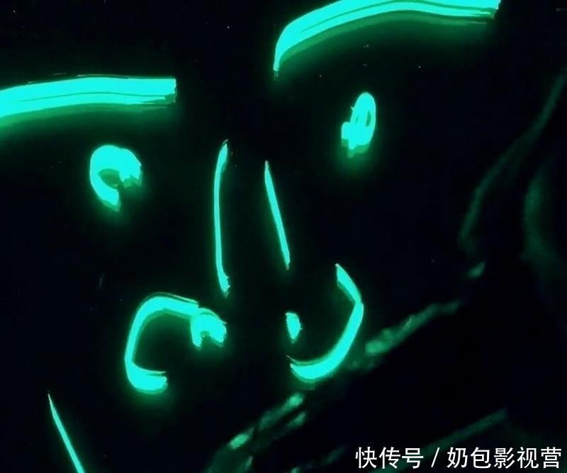 美术生|大佬荧光笔手绘蔡徐坤,开始:在瞎画?看到最后ikun:不像真人!