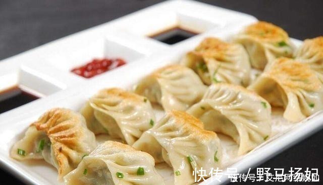 包饺子别用手捏了,教你正确做法,快速不脏手五分钟一屉