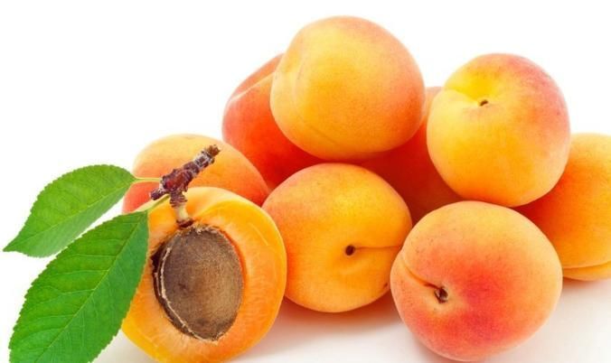 你知道吗？常吃杏子对身体有7大好处，很多人还