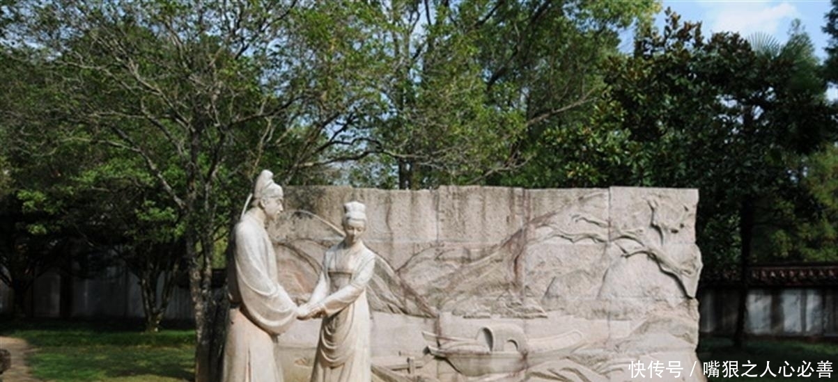 古代最悲伤的一首爱情词,全词伤感低沉,连男生读了都会落泪