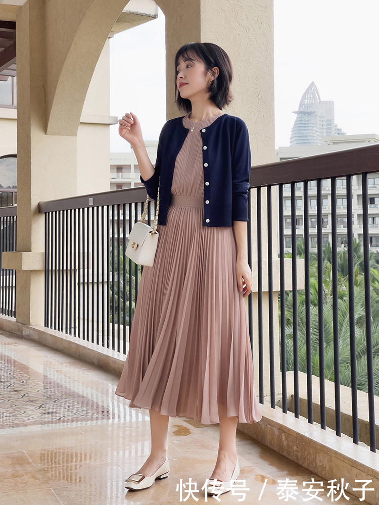 色彩|想要优雅、高级怎么穿?记住“色彩穿搭”秘诀:轻松穿出气质美!