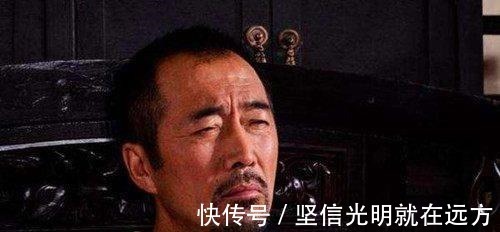 姓氏#非常尴尬的三个姓氏,后人非常难取名字,女生读出姓氏就很尴尬!