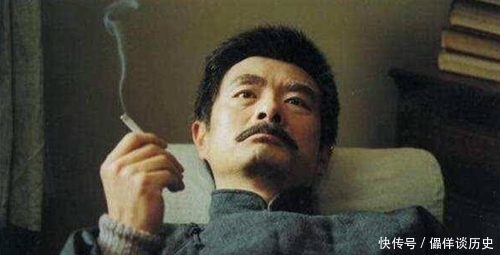 暗藏|鲁迅最经典失恋诗,初读令人捧腹,再读却发现暗藏爱情真理