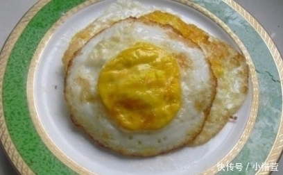 烹饪方法|煎荷包蛋别傻傻只倒油多加这样“东西”,荷包蛋又圆又嫩不粘锅