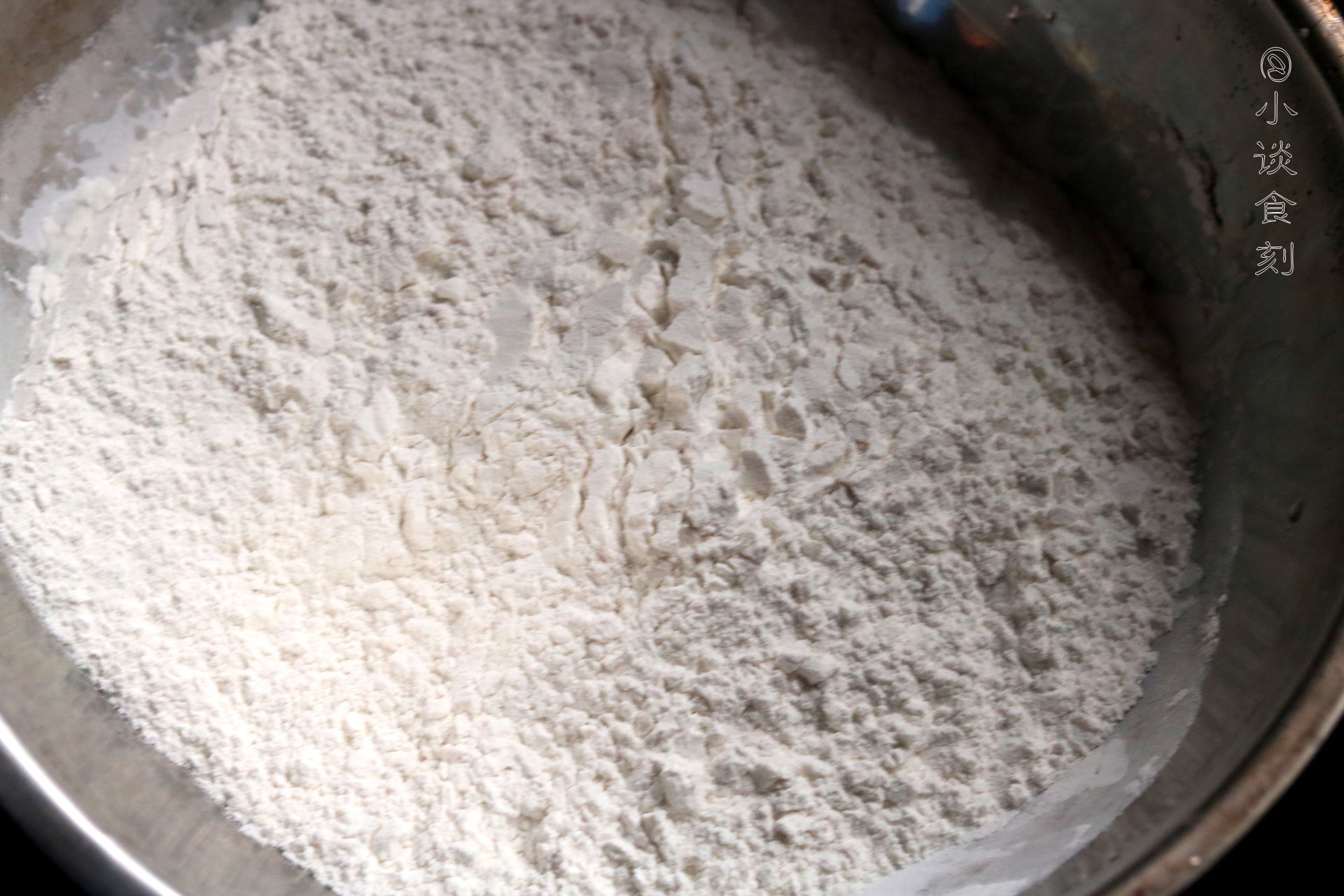 试试|包子馒头吃腻了,不妨试试这饼,外表金黄酥脆,大人小孩个个爱