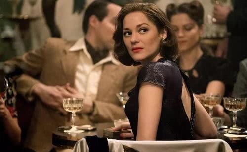 身边|苏联最美女间谍，潜伏在爱因斯坦身边多年，只为窃取原子弹机密