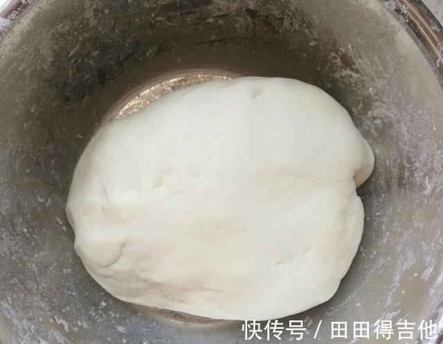 特色|北方的特色面食，韭菜盒子，做法具体明了，快来收藏吧！
