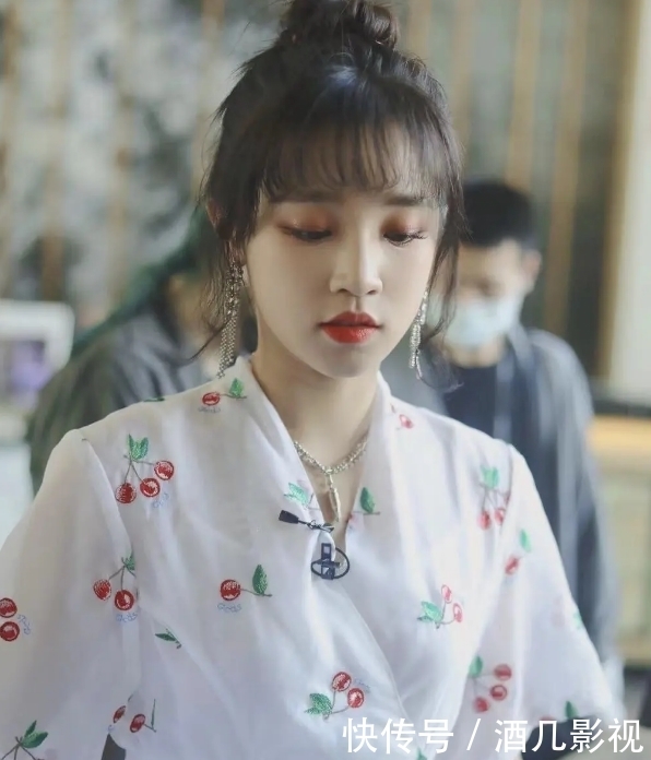 跑男|跑男导演为宋雨琦澄清争议,网友晒出男方留言,在追宋雨琦?