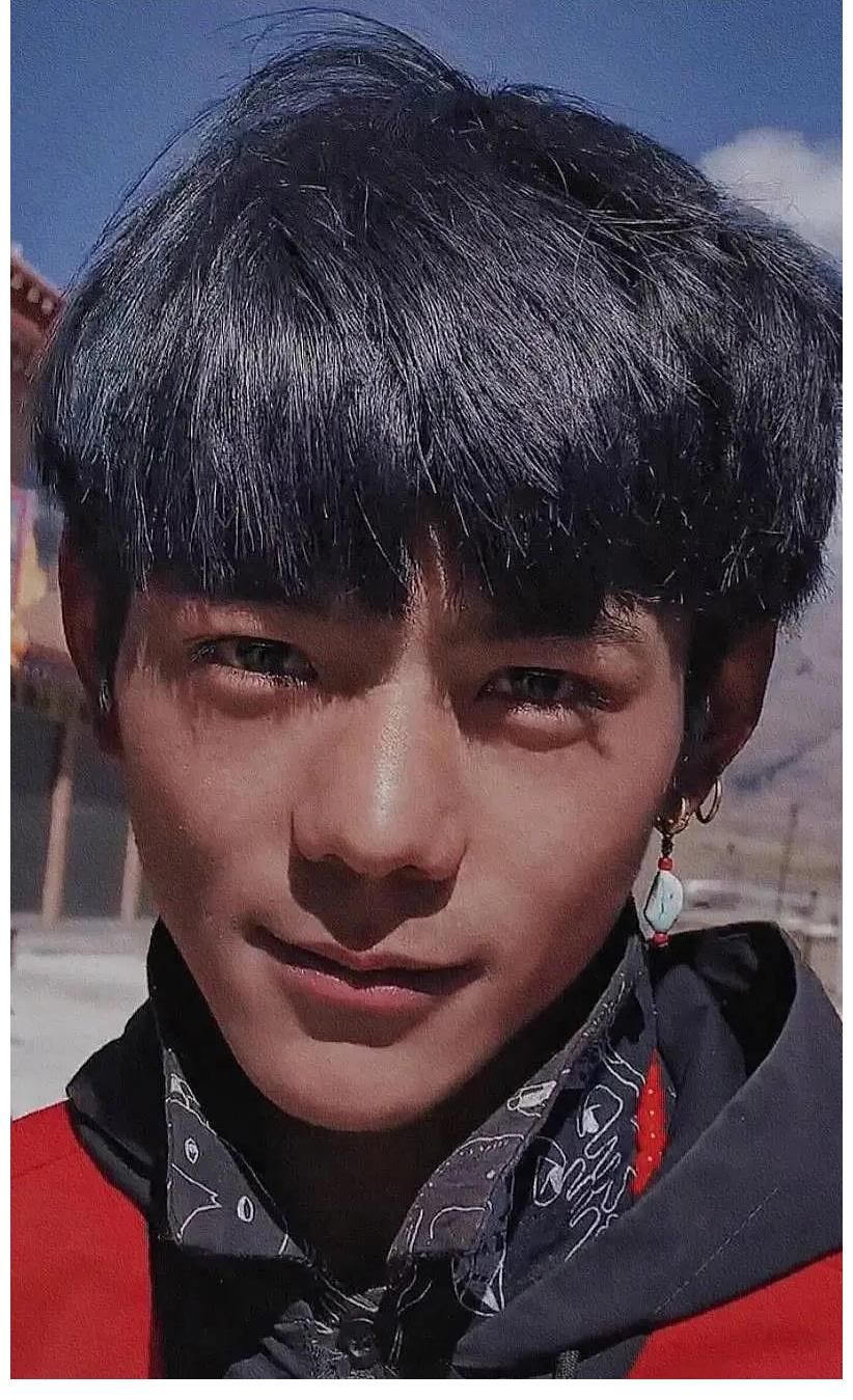 丁真|放牛娃，超級(jí)千金，人氣小生齊聚《中餐廳》網(wǎng)友：想不火都不行