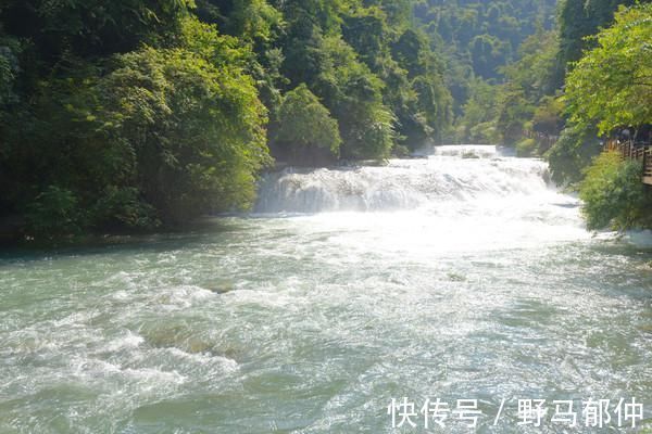 接驳|它是地球腰带上最后一块绿宝石，也是世界最美自然遗产，它的名字叫小七孔