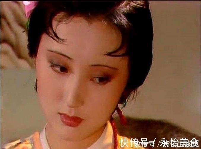 王夫人$红楼梦:黛玉刚进荣国府,凤姐暗暗叫苦:“烫手山芋来了!”