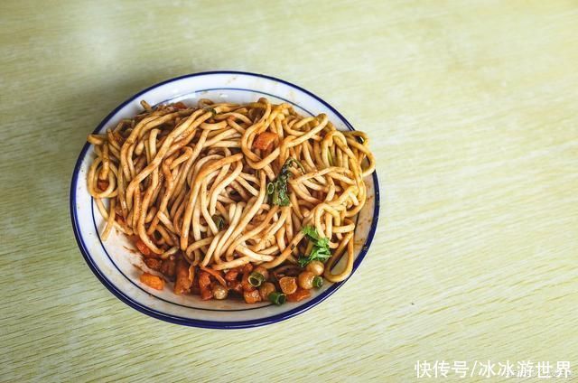 武汉经常被“遗忘”的老街，曾异常繁华，如今却仅有寥寥游客