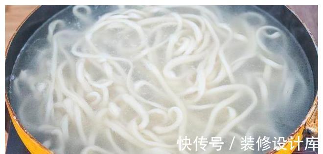 面团|在家自制网红“一根面”,分享两个秘诀给你,一根面扯3米都不断