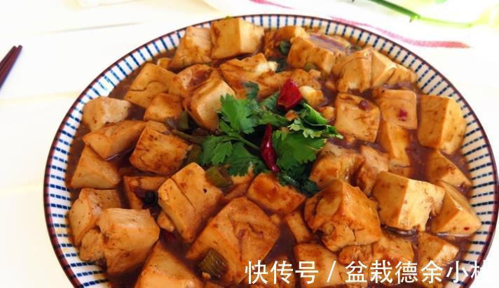 豆腐|豆腐这样做很下饭,从小吃到大,百吃不厌,用来拌饭汤汁都不剩!