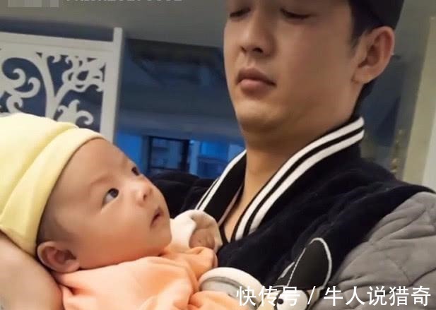 宝宝|“懵圈宝宝”盯着爹妈的婚纱照看走红,宝宝我总觉得哪里不对