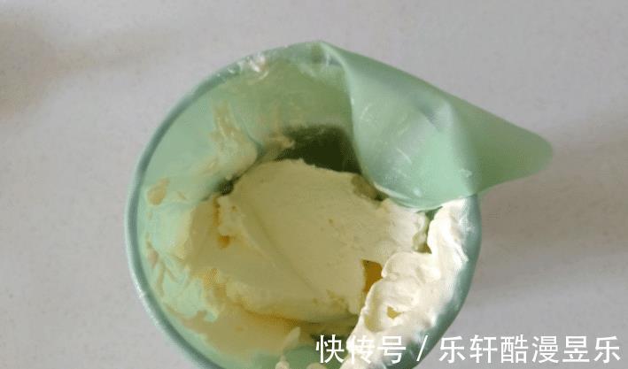 夏日|不用烤箱，不用面粉，5分钟就能搞定的夏日小甜品