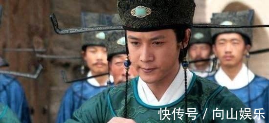 苏东坡@一上联“醉汉骑驴,颠头簸脑算酒帐”,苏东坡下联,堪称经典!