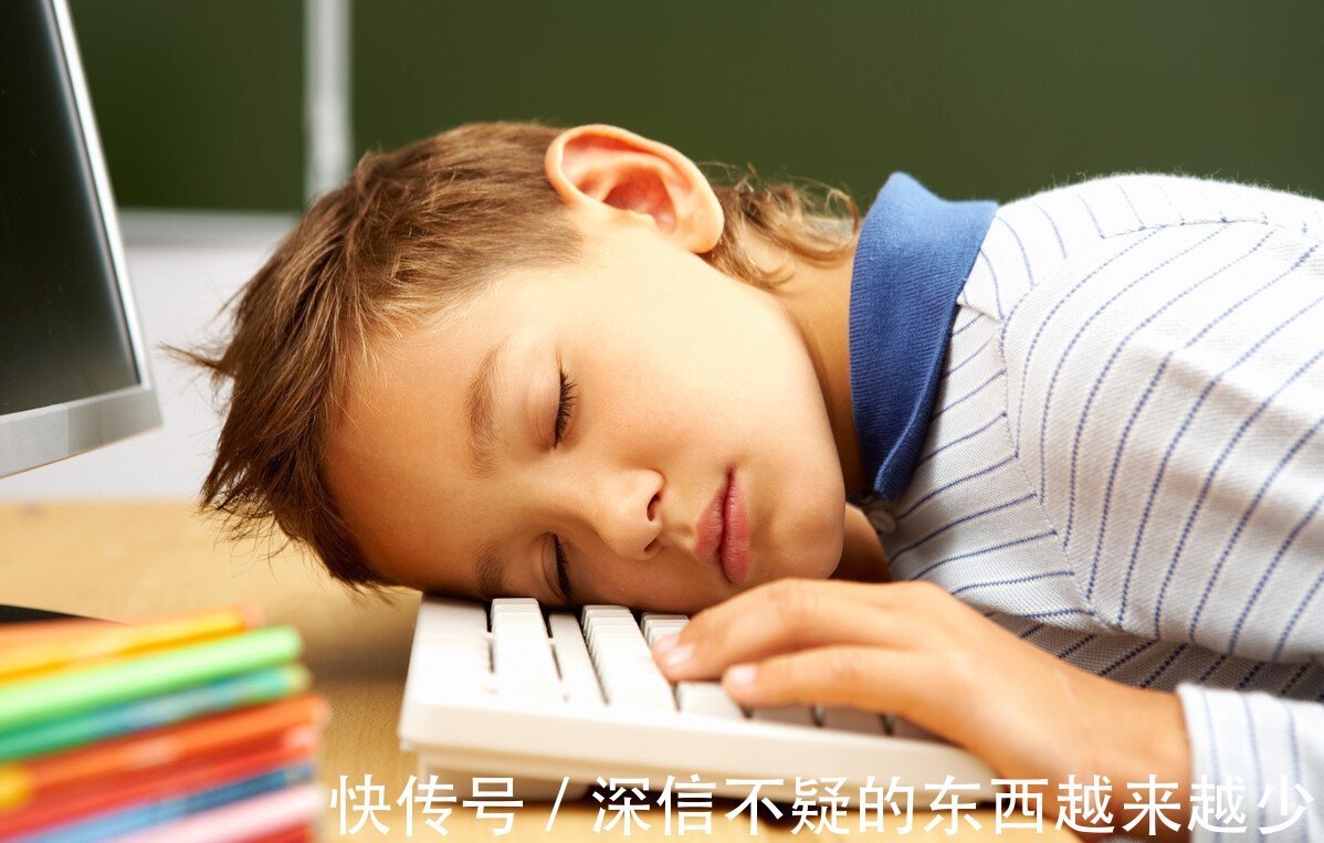 效率|诺奖科学家：孩子几点睡，影响了他们成绩好坏，提高效率很重要