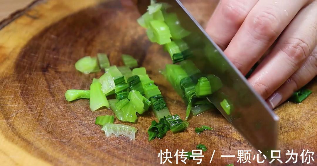 宝宝的第一口面条，营养翻倍好消化，出锅宝宝吃光了，汤汁都不剩