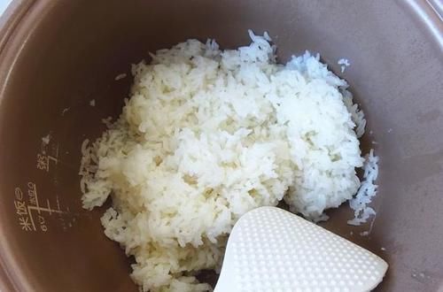 这是孩子最爱的早餐,10分钟上桌,软糯糯甜丝丝,连吃也不腻!