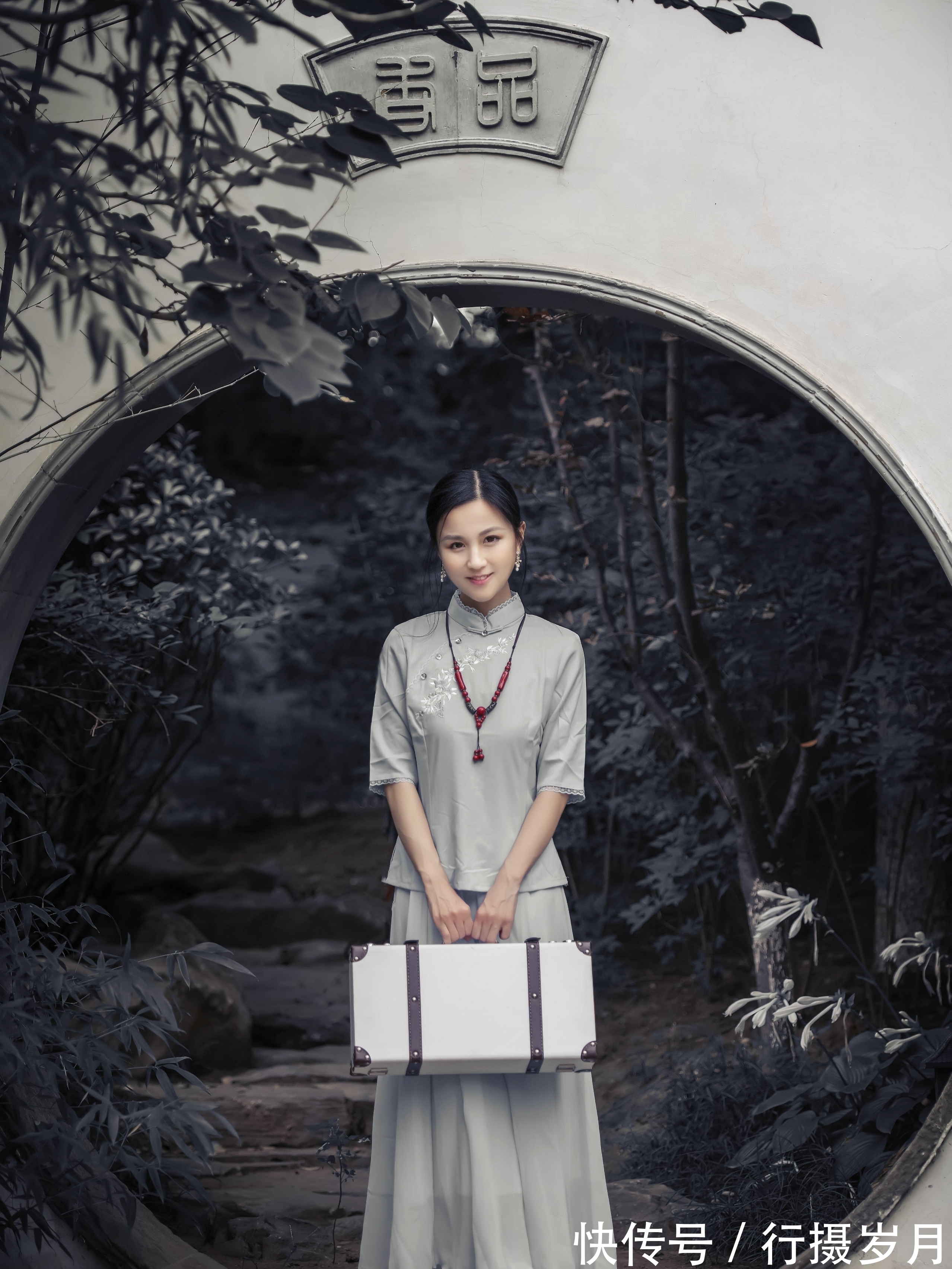 身体@有一种思念,在身体里流转,铅华不染