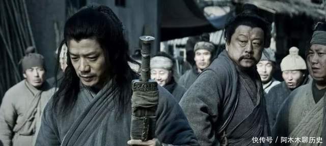 简单|韩信放弃项羽投靠刘邦,他能得到重用也是道路曲折,原因很简单