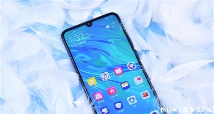青春版|华为手机中典型的“电子垃圾”,搭载联发科处理器,玩消消乐都卡!