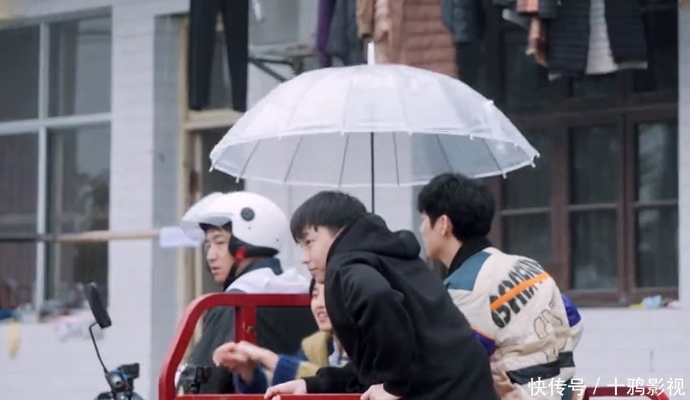 拖拉机 《向往》相亲既视感有 何炅彭昱畅是好助攻手 张艺兴杨紫有点好磕