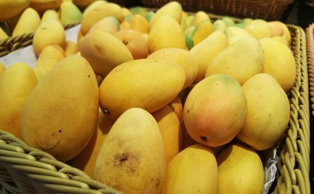 激素分泌|32岁女子确诊甲状腺癌，悔恨痛哭，医生提醒：1种水果是祸因