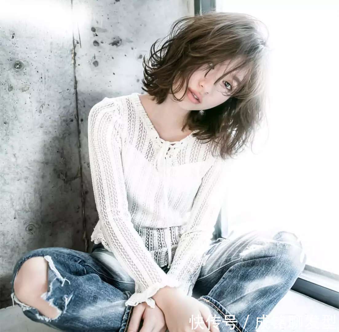  减龄|四十岁女性留什么发型显年轻？三种轻熟风发型，长发短发都减龄