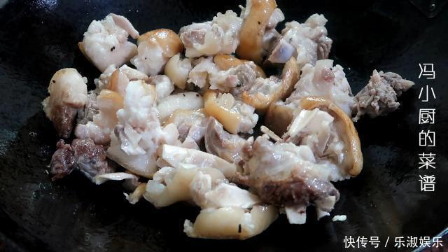 爱吃猪蹄要收藏,教你一个猪肉的家常做法,4斤猪脚不够吃