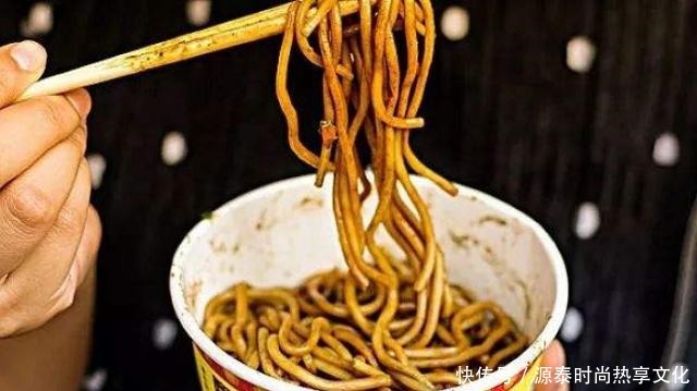 老外|我国“最好吃”的4样早餐,各个是经典,就连老外都忍不住排队买