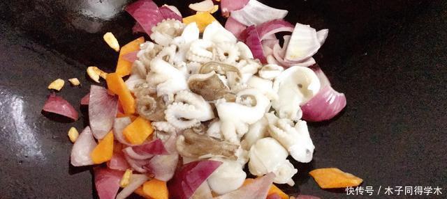 绝味下酒菜,这样做Q弹鲜嫩,回味无穷