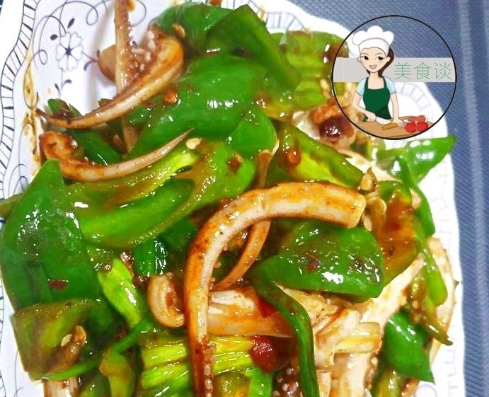 一道简单的家常小炒菜，鲜香开胃，上桌准能胃口大开，做法还简单