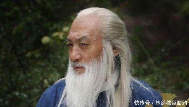  《笑傲江湖》中风清扬武功高强,为何不打东方不败答案让人无语