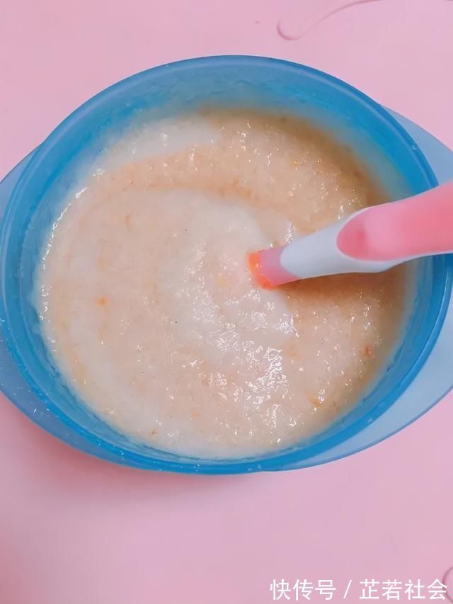 添加|辅食添加这些细节做不对，别怪宝宝不吃饭，边吃边噗噗吐