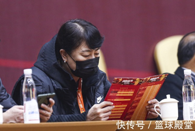 青年队|一天内篮协做三决策!王芳获提拔,2名宿回归男篮,立志重建青训